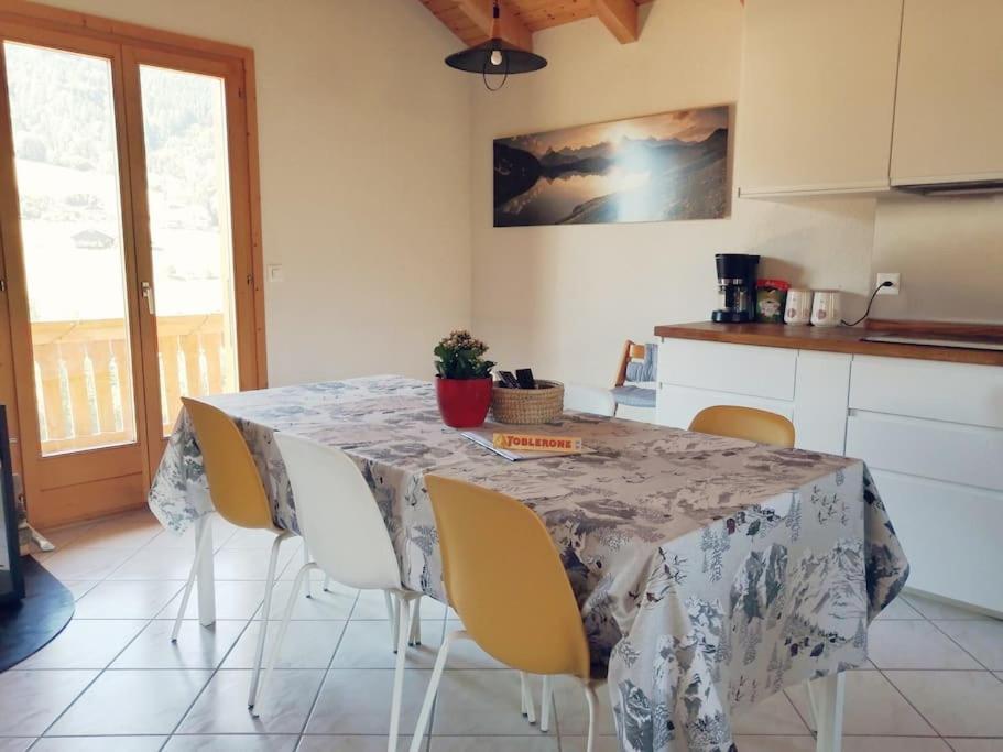 Confortable Chalet Avec Magnifique Vue En Gruyere. Charmey Exterior photo